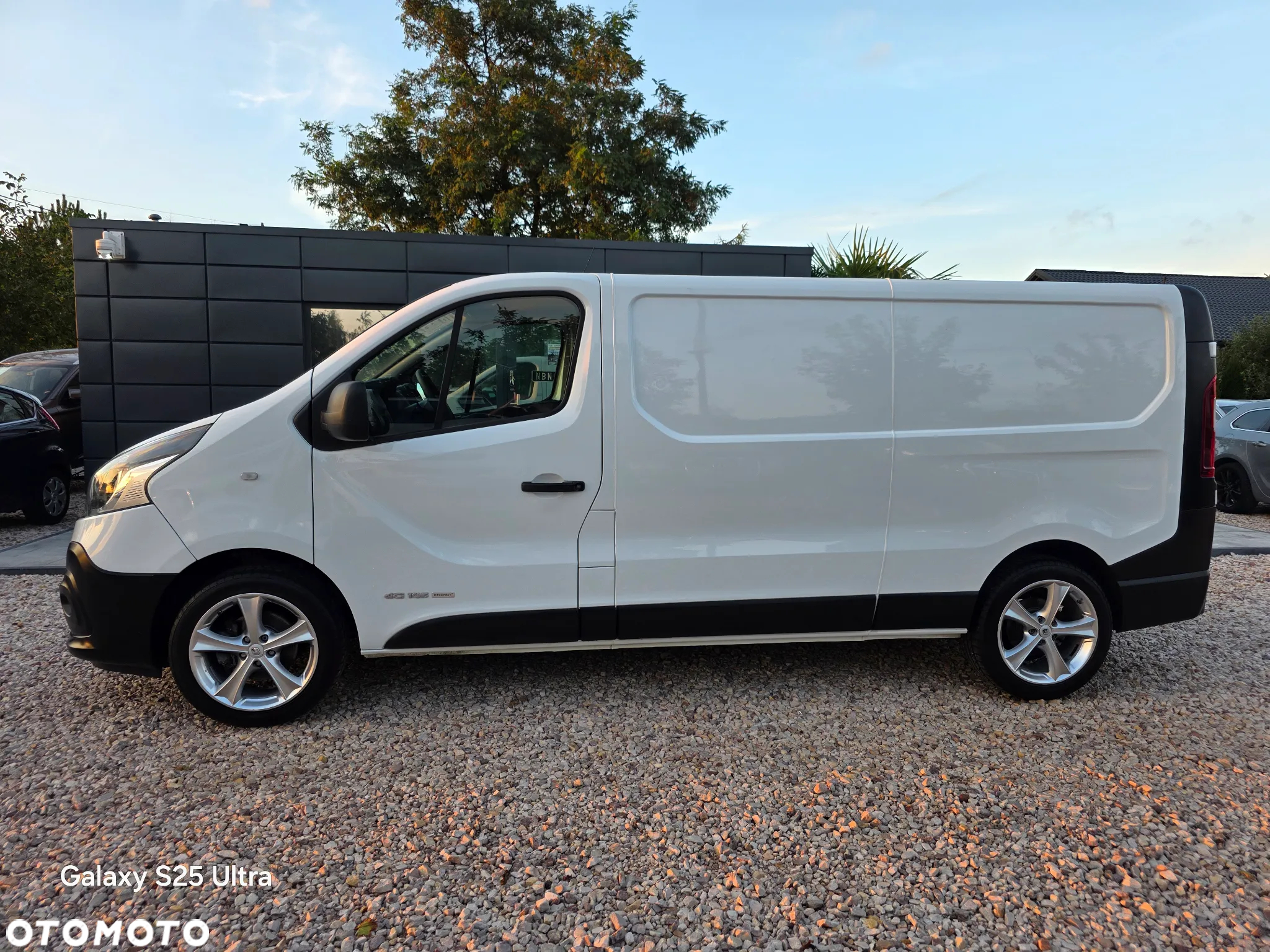 Renault Trafic - 23