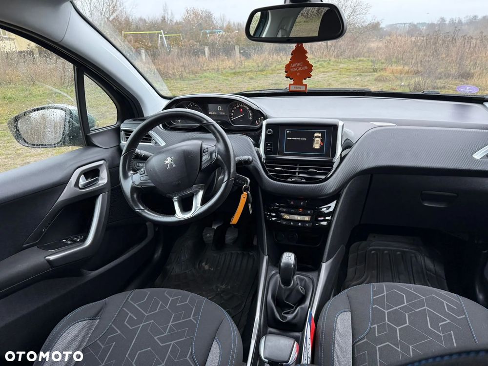 Peugeot 2008 1.2 Pure Tech Style - 20