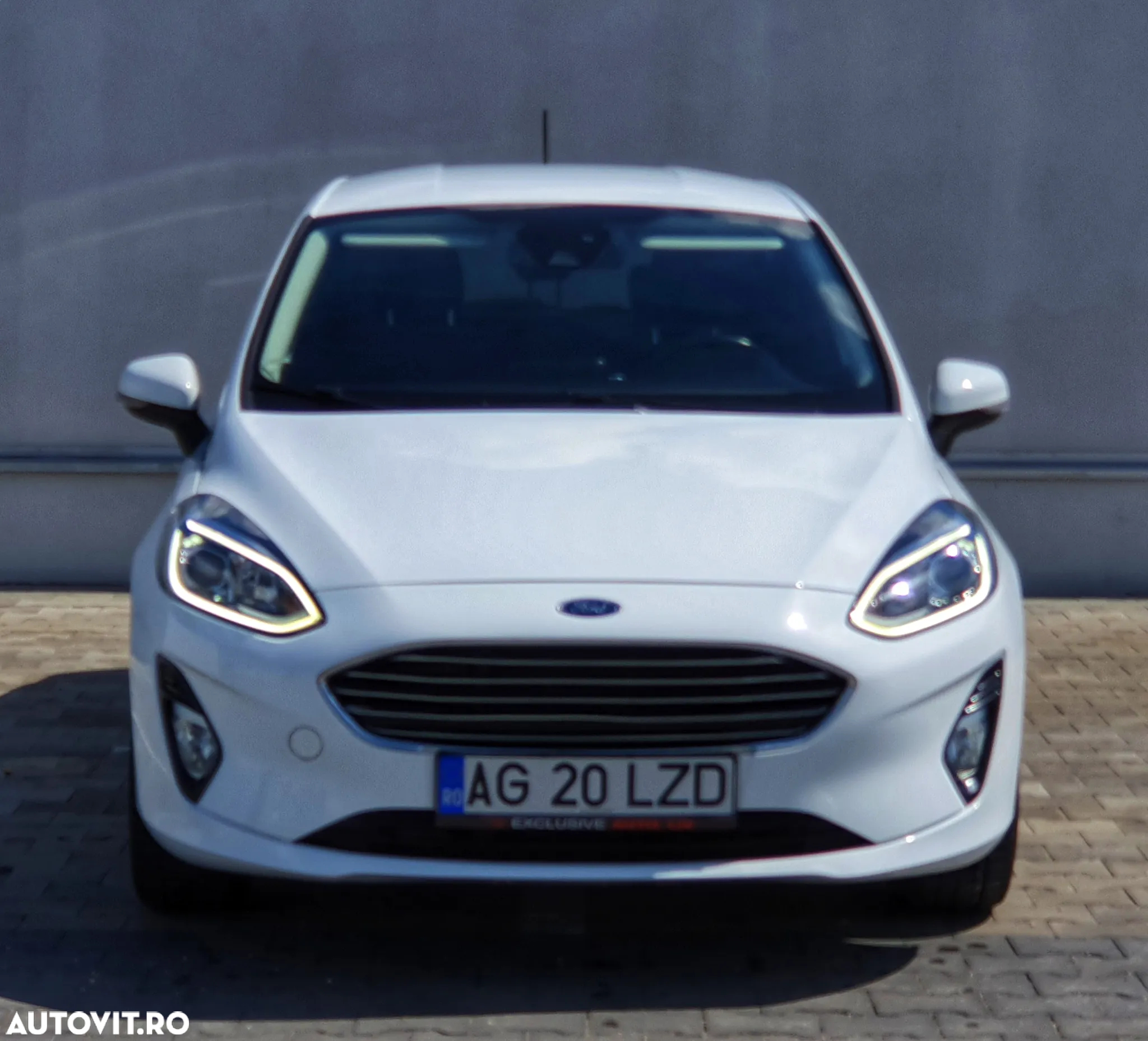 Ford Fiesta 1.0 EcoBoost S&S TITANIUM - 2