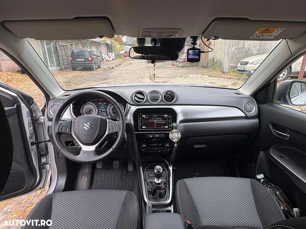Suzuki Vitara 1.4 Boosterjet MHEV Passion - 7