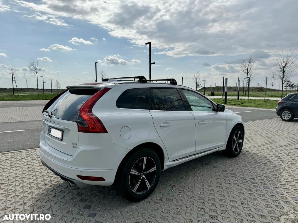 Volvo XC 60 D5 AWD Geartronic Momentum - 7