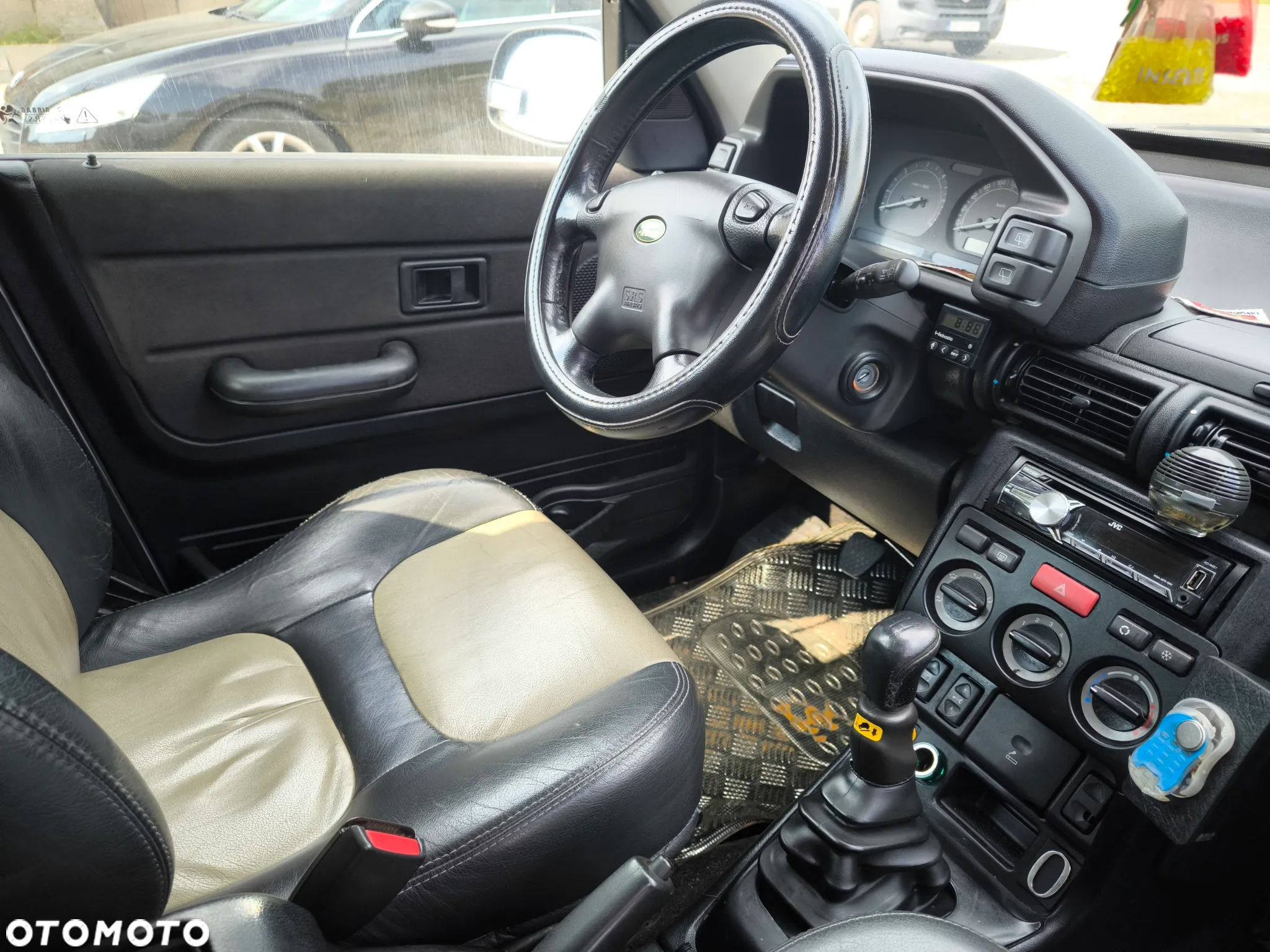 Land Rover Freelander 2.0 D - 6