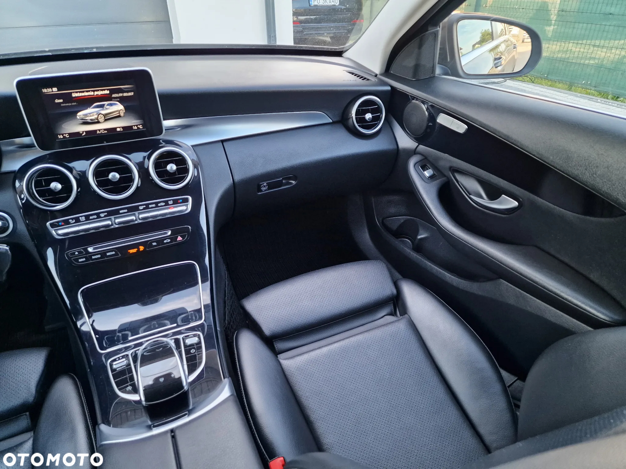 Mercedes-Benz Klasa C 200 (BlueTEC) d T 7G-TRONIC Exclusive - 31