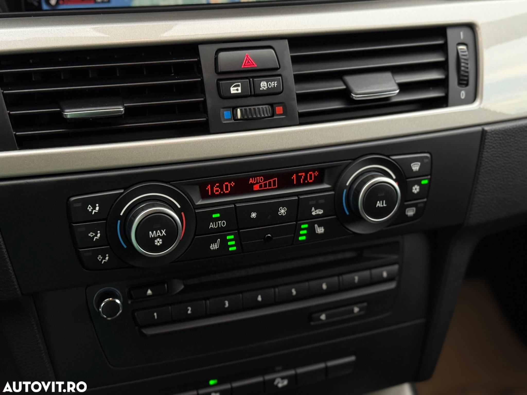 BMW Seria 3 320d Touring xDrive Aut. - 17