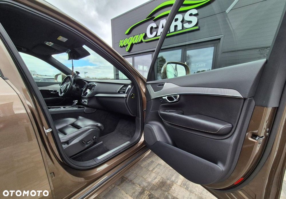Volvo XC 90 - 11