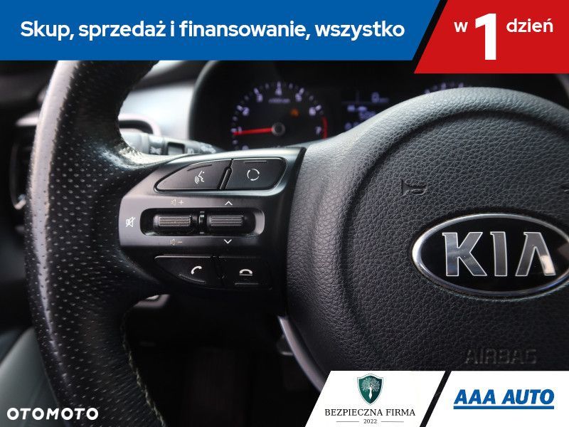 Kia Stonic - 18