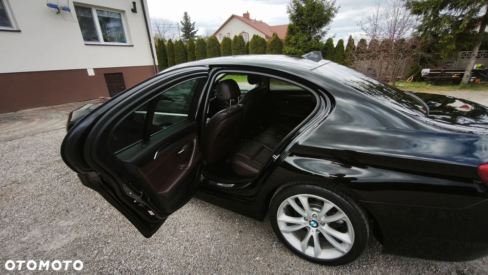 BMW Seria 5 - 11