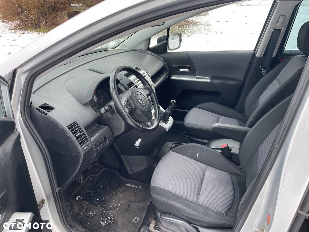 Mazda 5 - 6