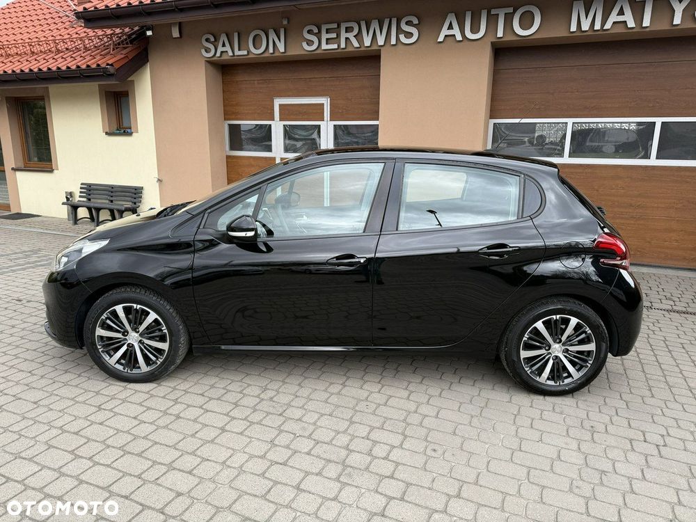 Peugeot 208 82 VTI Allure - 11