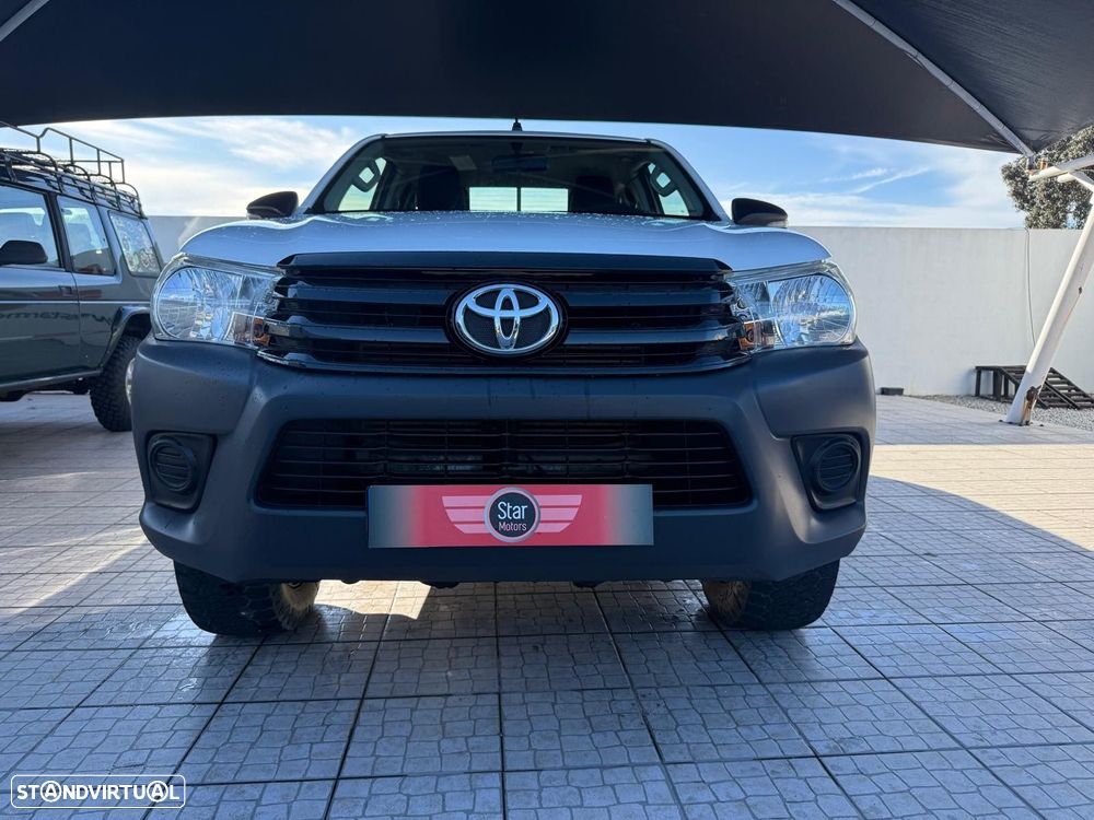 Toyota Hilux - 2