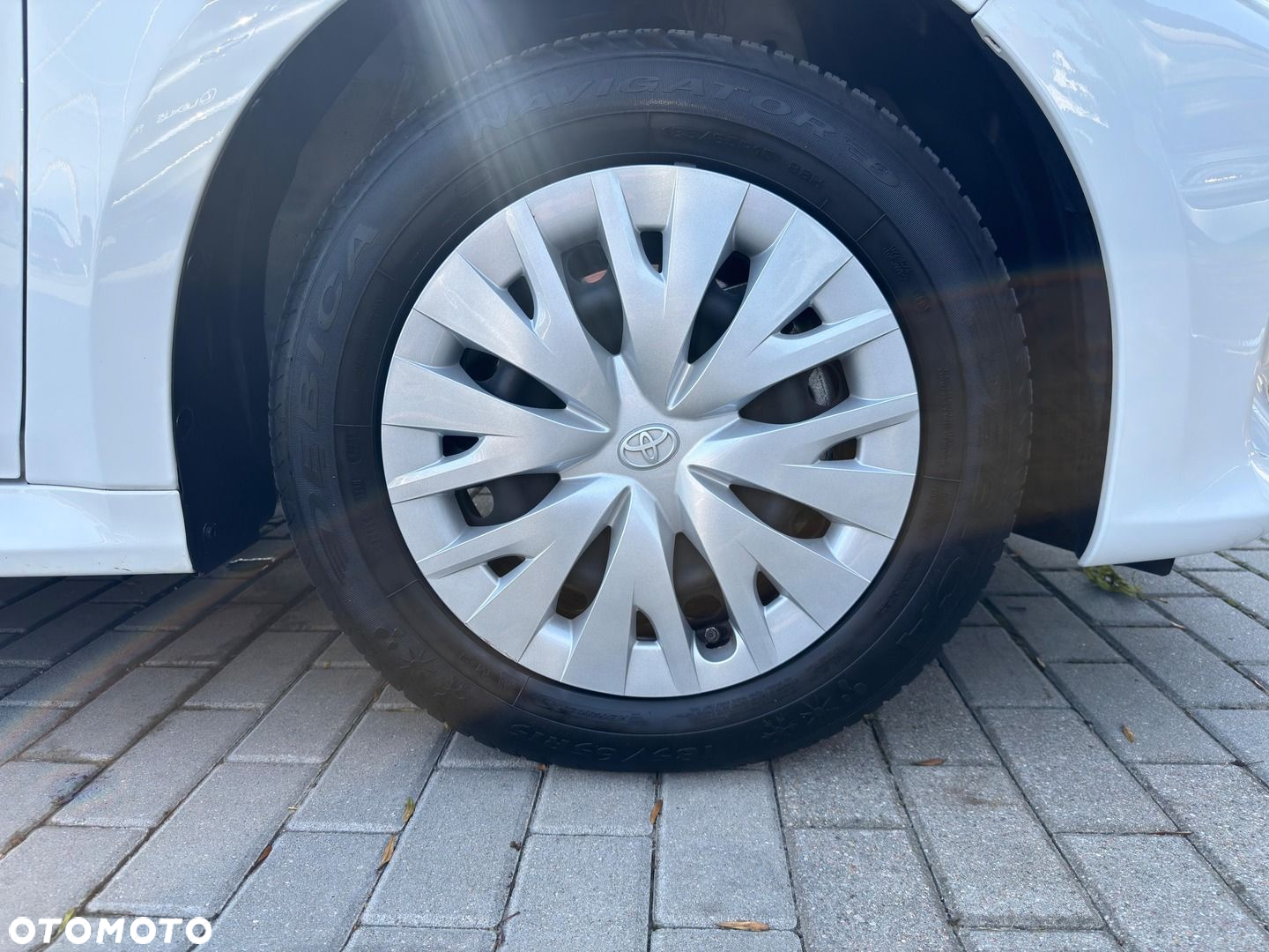 Toyota Yaris Hybrid 1.5 Comfort - 24