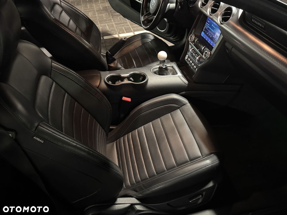 Ford Mustang 5.0 V8 Bullitt - 14