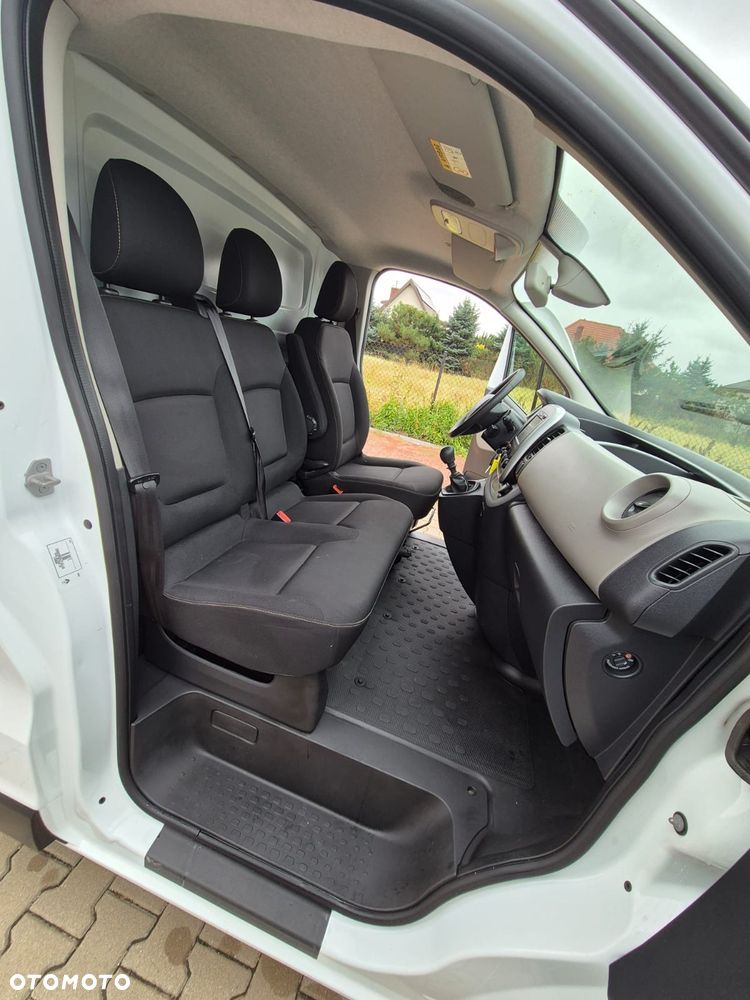 Renault Trafic Long 2016r 115Koni Nawi Kamera Klima Super stan 100% Bezwypadkowy - 30