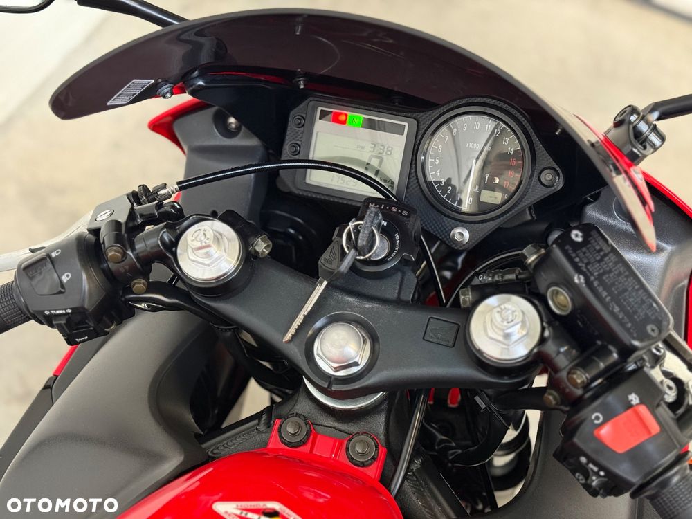 Honda CBR - 21