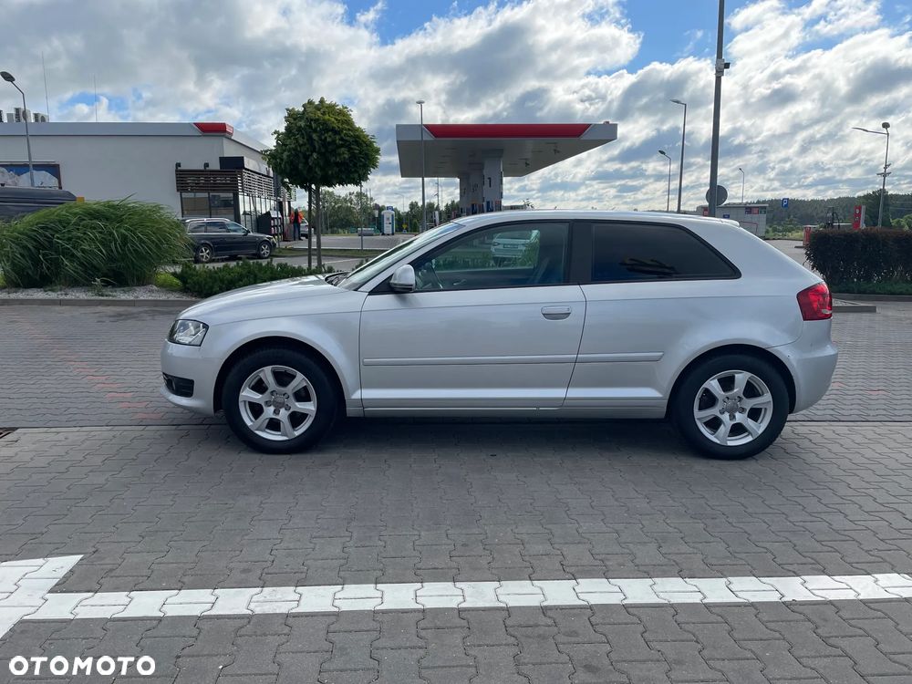 Audi A3 3-drzwiowe 1.6 Ambition - 2