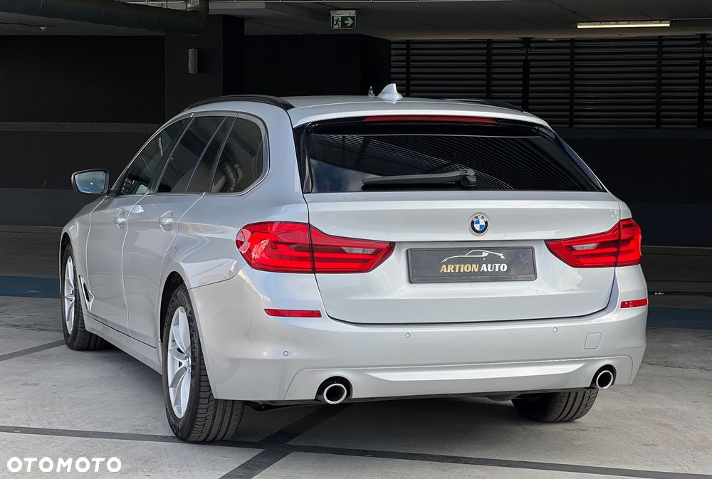 BMW Seria 5 530d xDrive Sport Line - 9