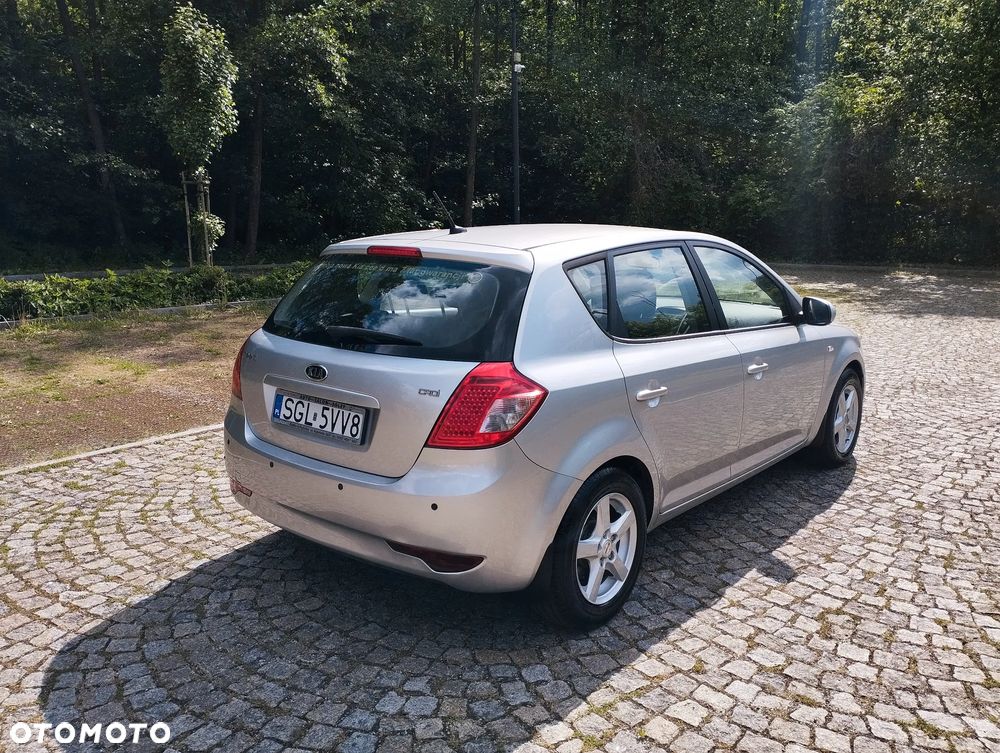 Kia Ceed 1.6 Crdi Comfort + - 3