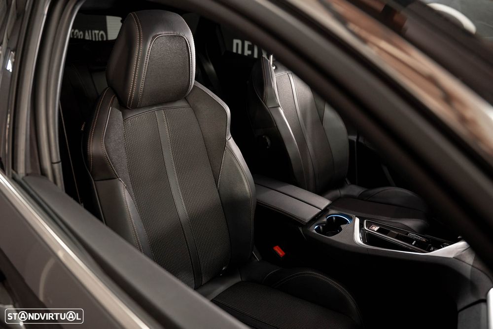 Peugeot 3008 1.6 Hybrid GT e-EAT8 - 22