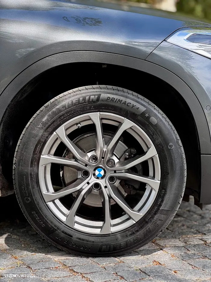 BMW X2 16 d sDrive Auto - 3