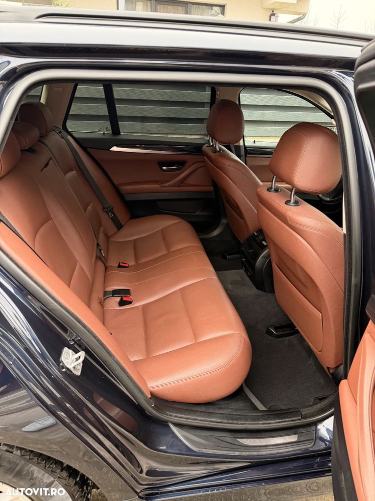 BMW Seria 5 518d Aut. - 11