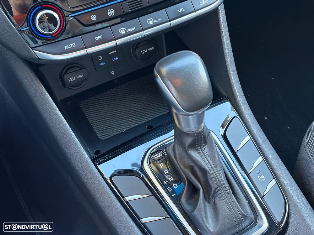 Hyundai Ioniq 1.6 GDI HEV Hybrid Tech - 38