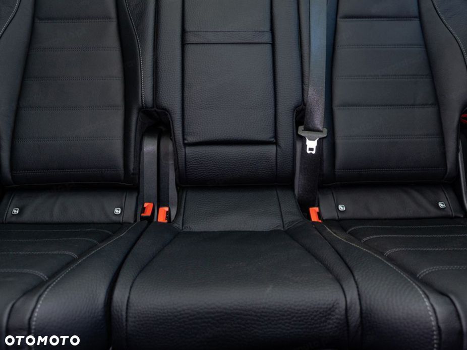 Mercedes-Benz GLS - 13