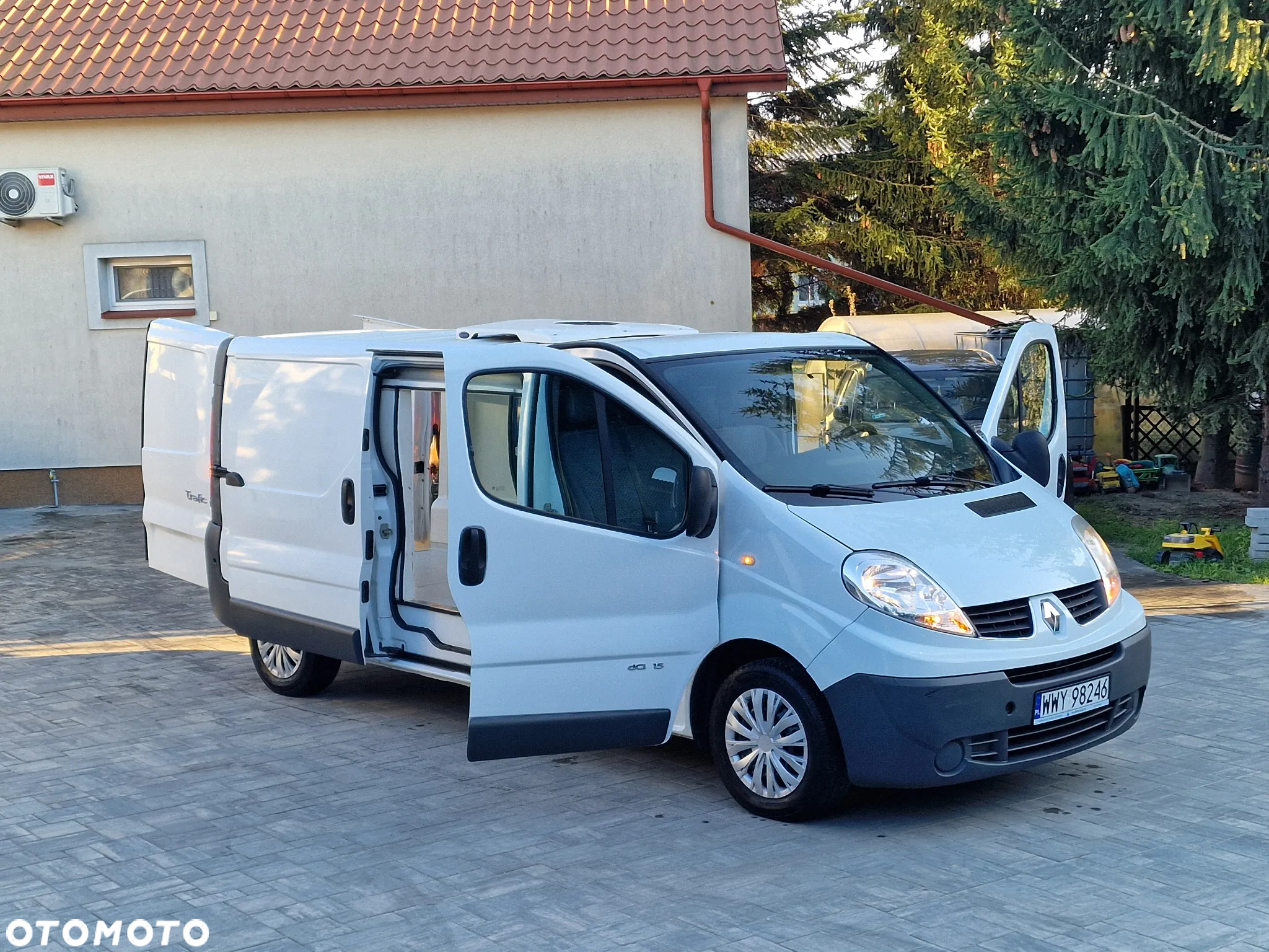 Renault Trafic - 2
