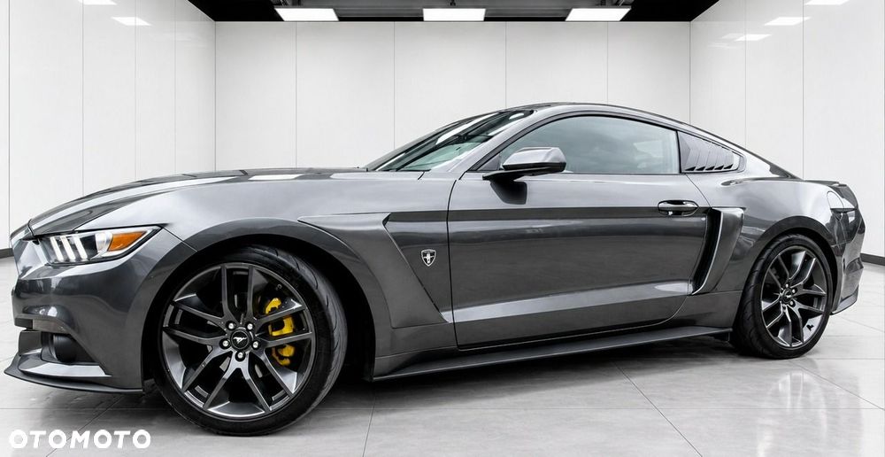 Ford Mustang - 28
