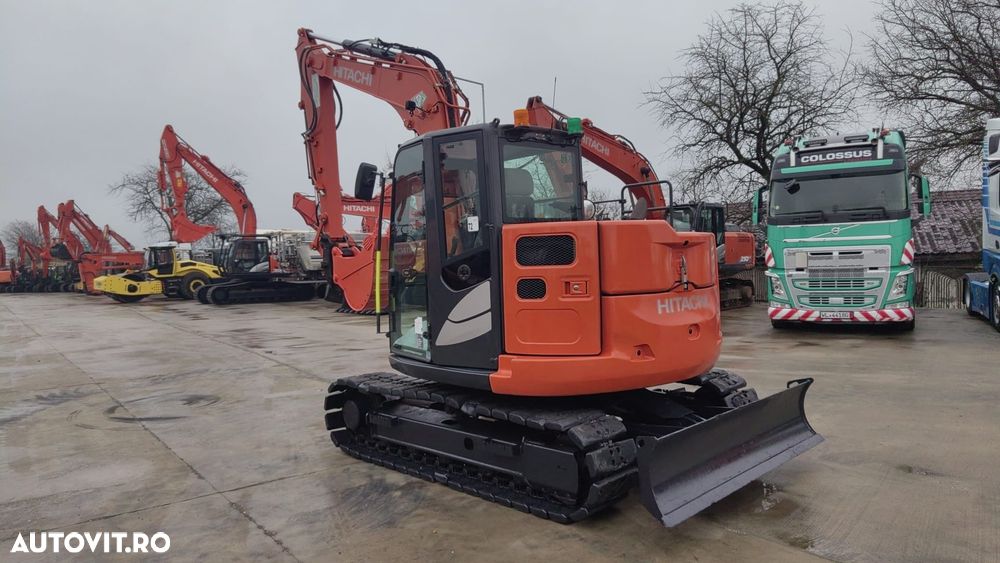 Hitachi ZX85, 2023, 2.314h, MASA OPERATIONALA 9,3tone, senile cauciuc pad, CUPLA RAPIDA HIDRAULICA si 3 cupe NOI, latime 2,2m, ad sapare 5m, inst picon pe brate, Aer cond, camera spate, posibil leasing 4 ani, CA NOU-PROMOTIE 63900 EUR+tva - 21
