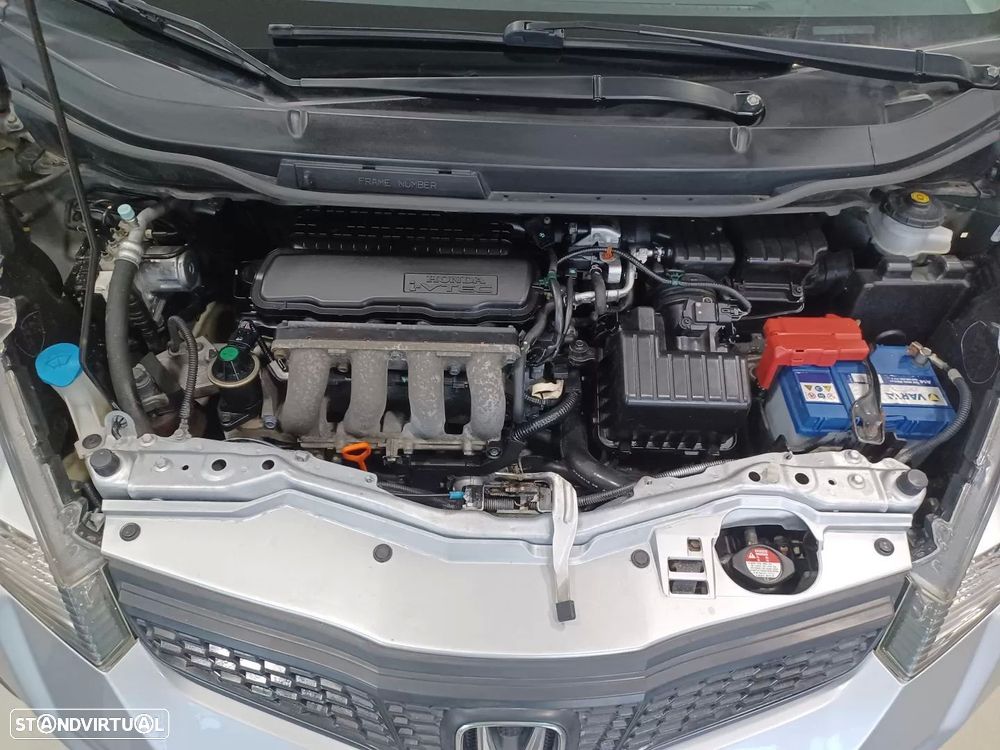 Honda Jazz 1.4 i-VTEC CVT Exclusive - 32