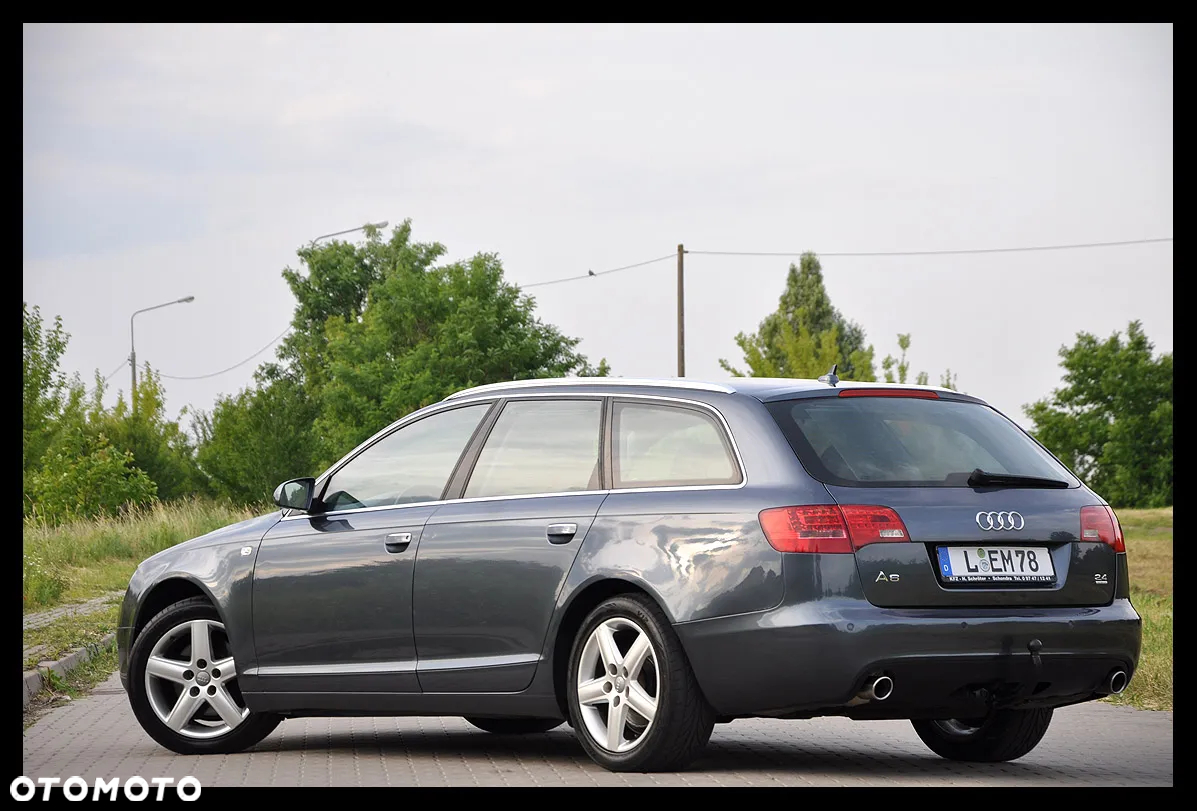 Audi A6 Avant 2.4 quattro - 11