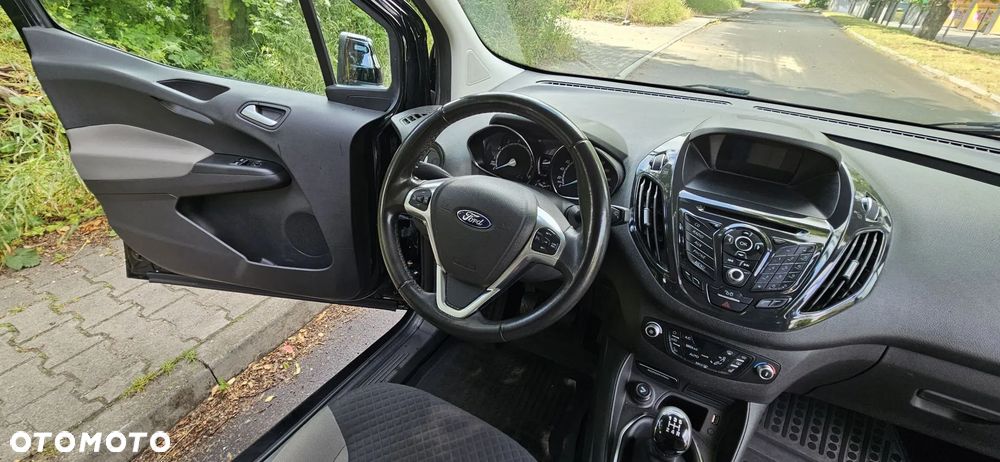 Ford Tourneo Courier 1.0 EcoBoost S&S Ambiente - 19