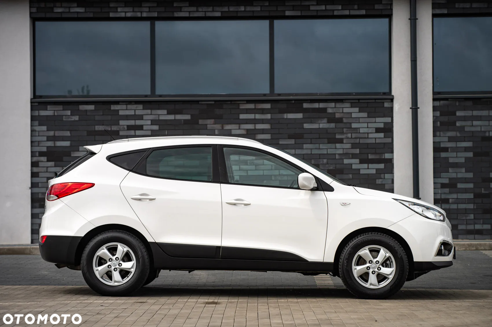 Hyundai ix35 blue 1.6 2WD Finale Gold - 8