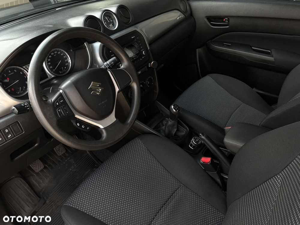 Suzuki Vitara 1.6 Comfort 4WD - 9