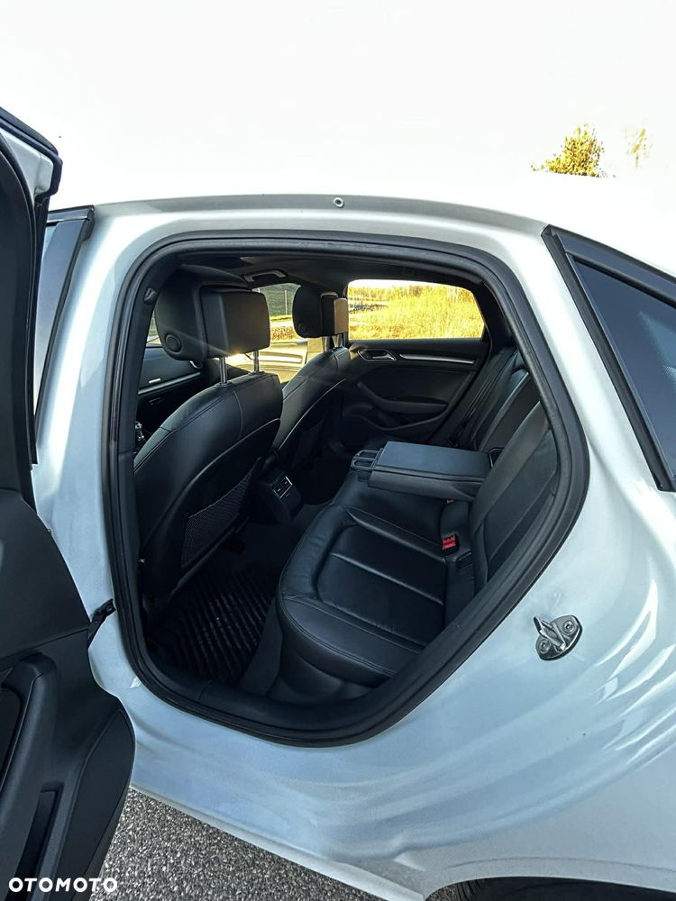 Audi A3 Limousine 40 TFSI quattro S tronic advanced - 11