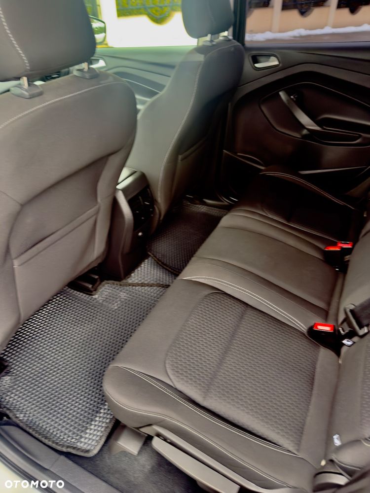 Ford Kuga 2.0 TDCi AWD Titanium - 15