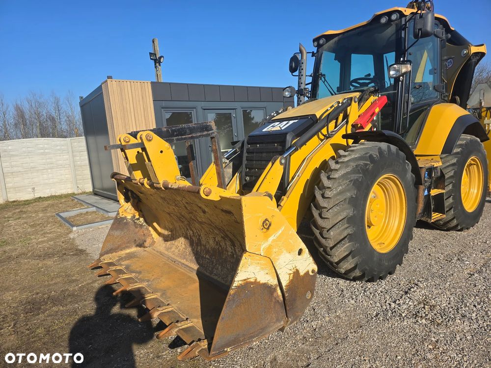 Caterpillar - 1