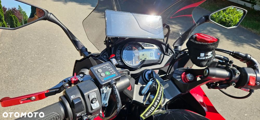 Kawasaki Ninja 1000 SX - 12