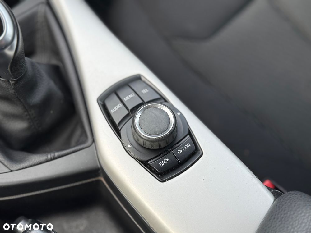 BMW Seria 1 116d - 33