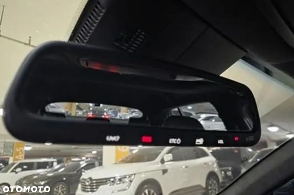 Kia Stinger - 26