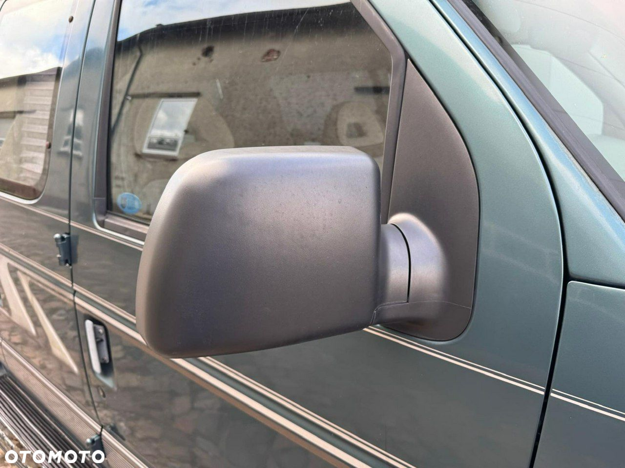 Ford Econoline - 11