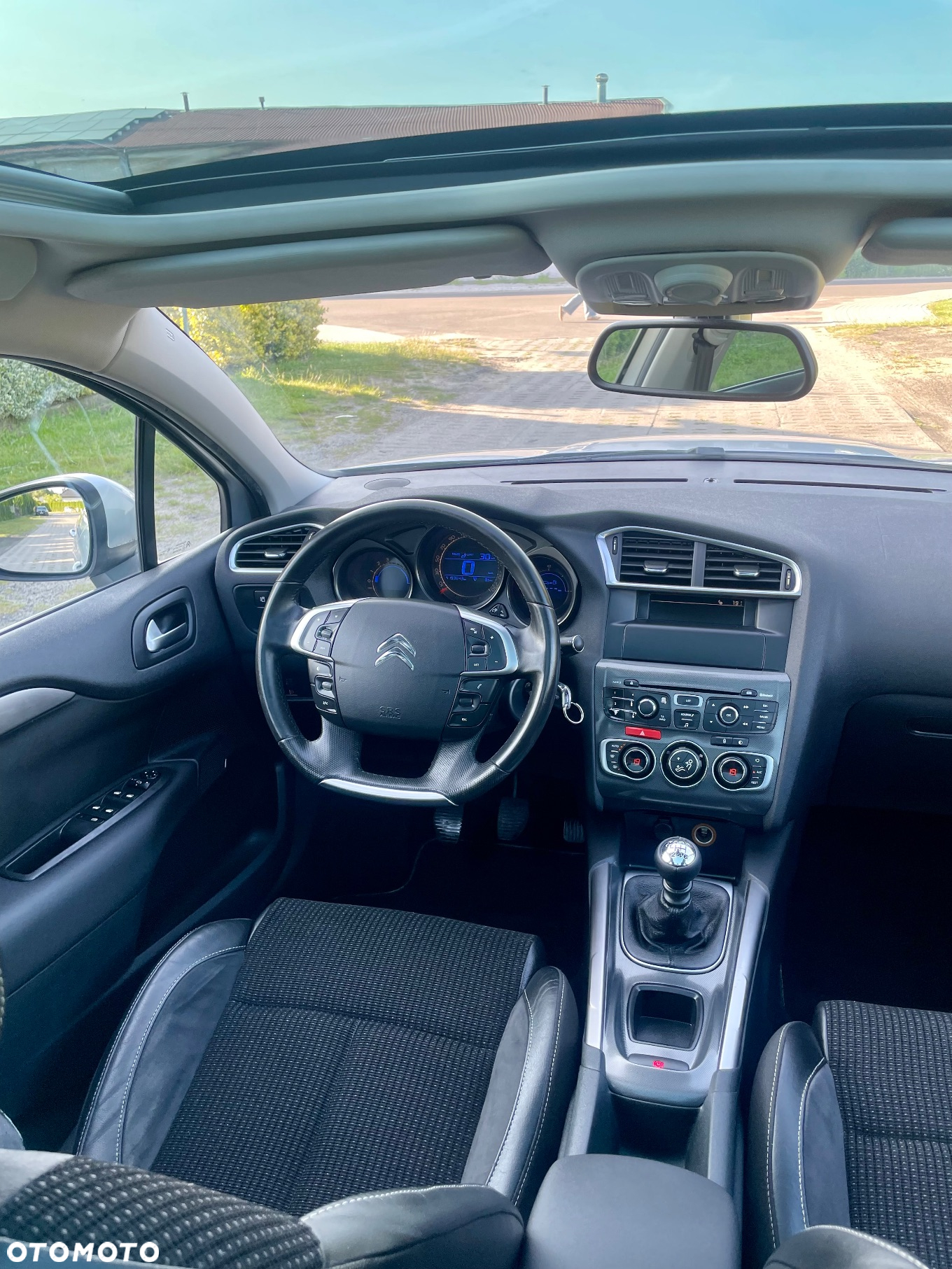 Citroën C4 1.6 HDi Exclusive - 8
