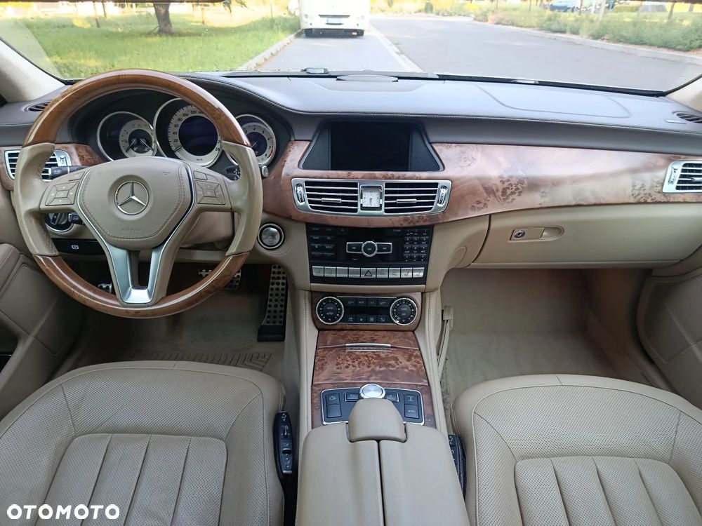 Mercedes-Benz CLS 500 4Matic 7G-TRONIC - 17