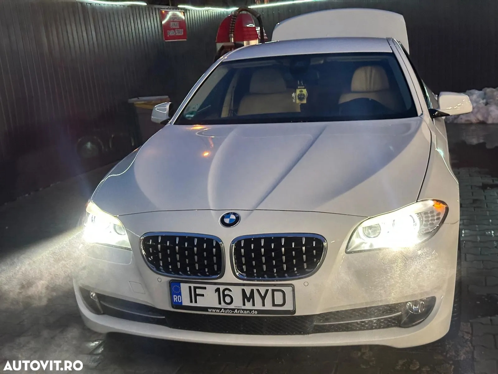BMW Seria 5 525d Touring Aut. Luxury Line - 6