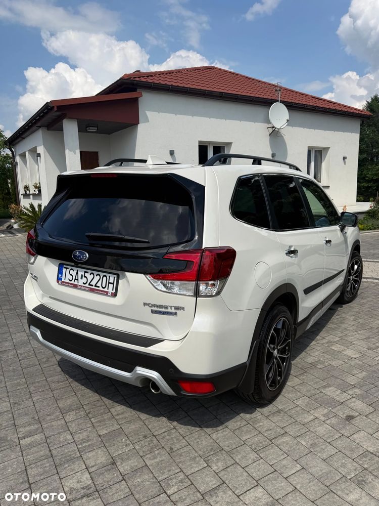 Subaru Forester 2.0i-L Platinum (EyeSight) Lineartronic - 4