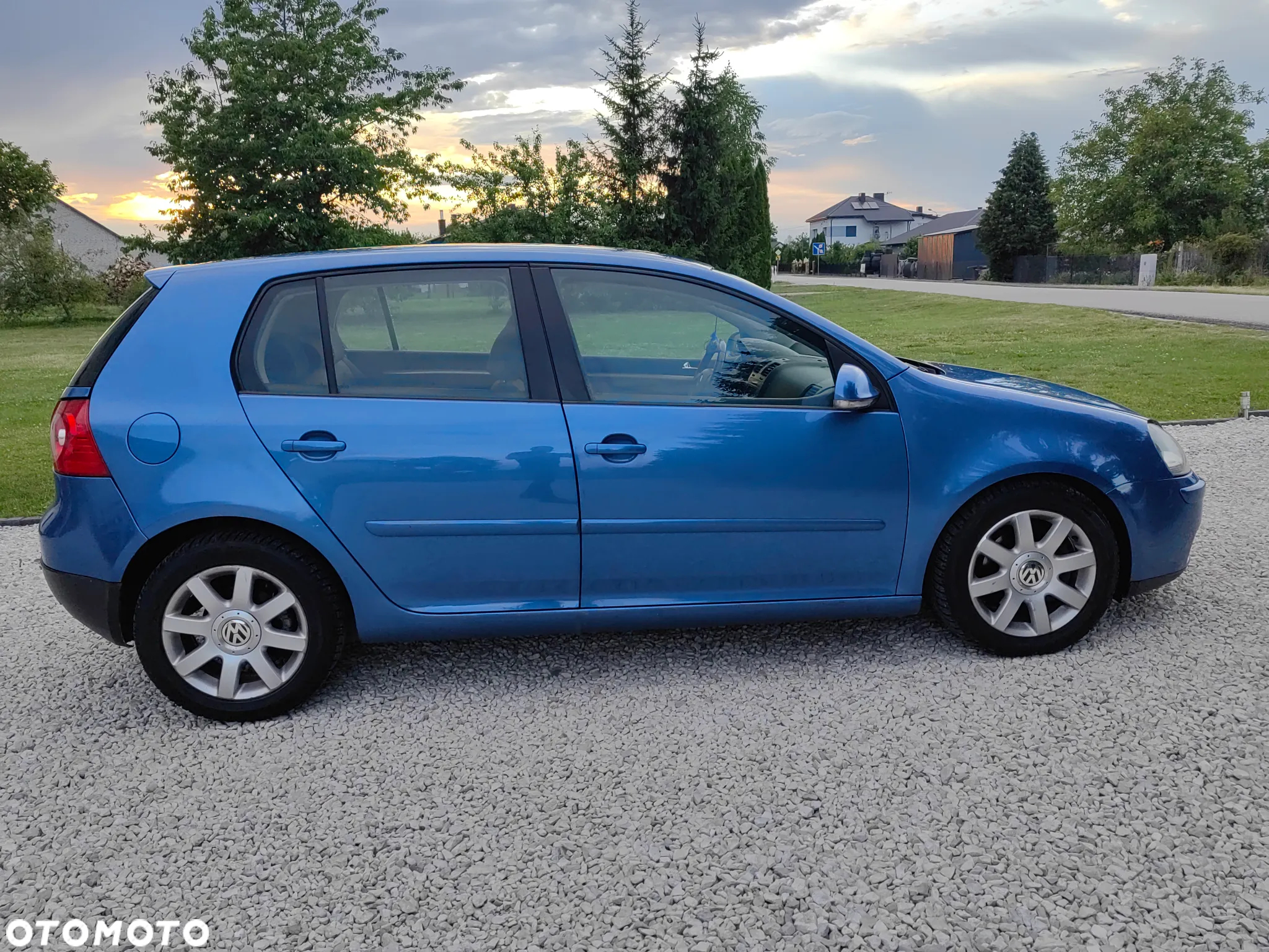 Volkswagen Golf V 2.0 TDI Comfortline - 11