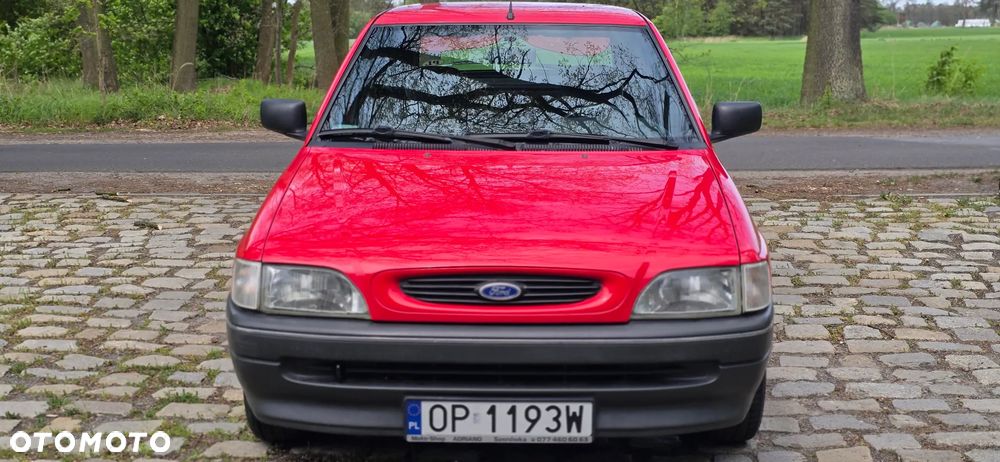 Ford Escort - 8