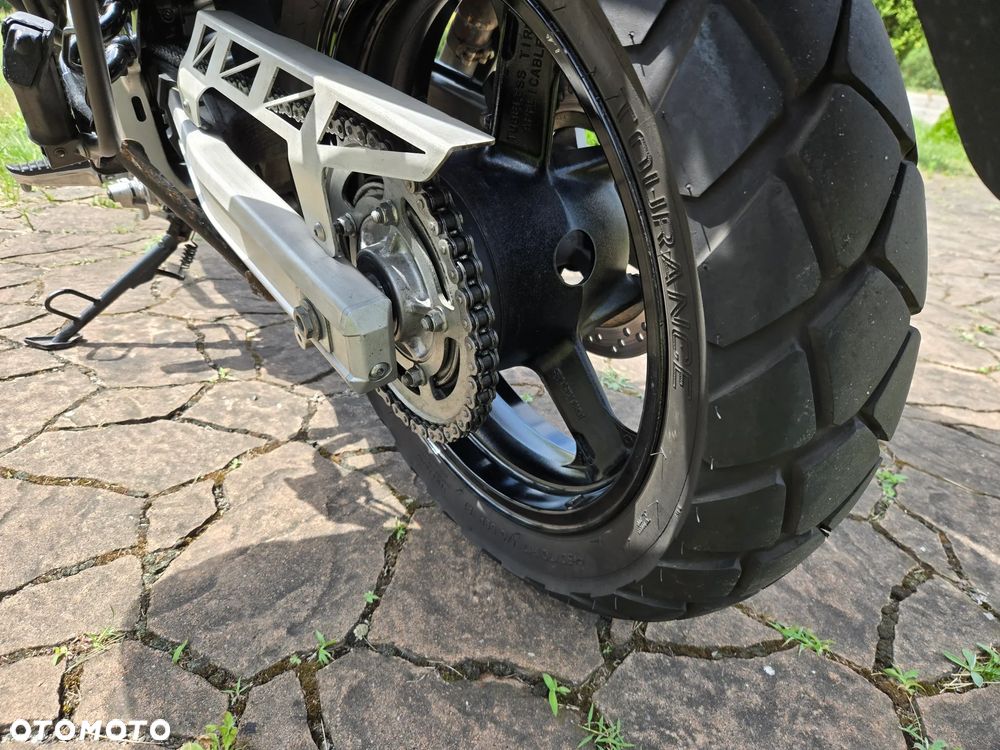 Suzuki V-STROM - 22