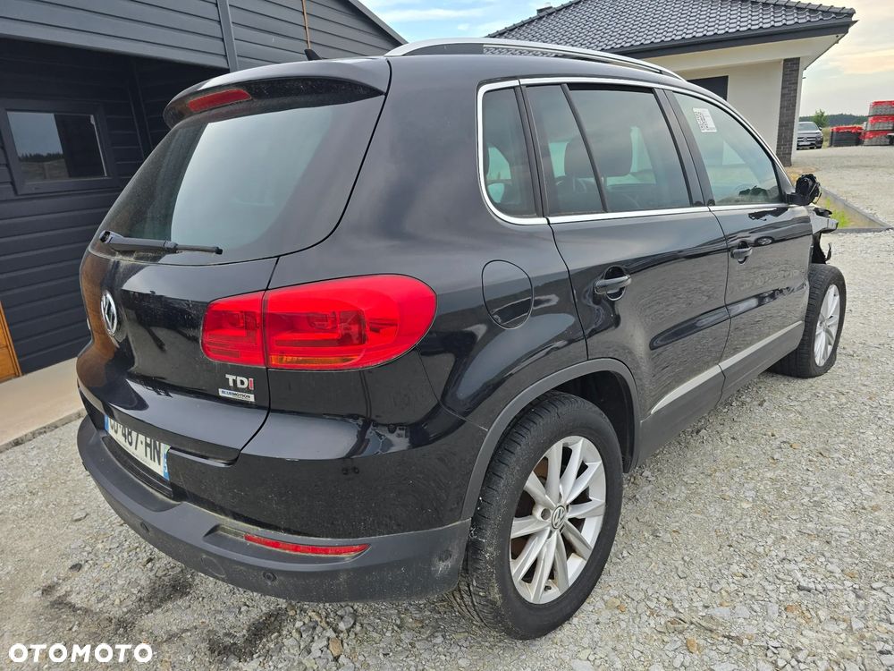 Volkswagen Tiguan 2.0 TDI DPF BlueMotion Technology Exclusive - 4