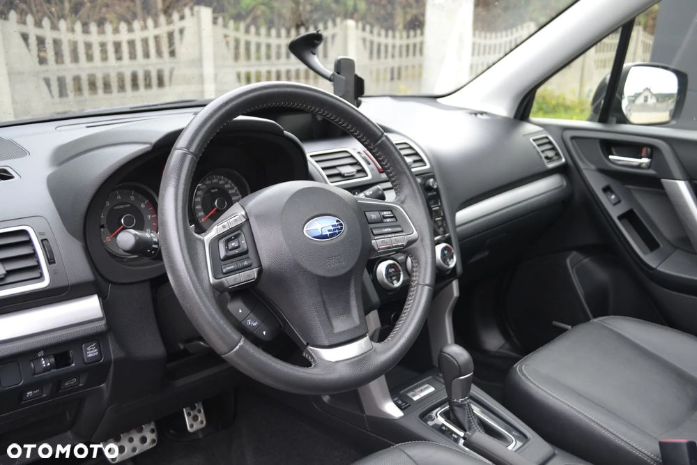 Subaru Forester 2.0 XT Comfort Lineartronic - 24